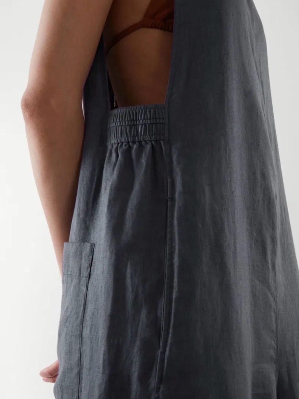 COS Sleeveless Wide-Leg Linen Jumpsuit in Dark Gray, S - Picture 4 of 16